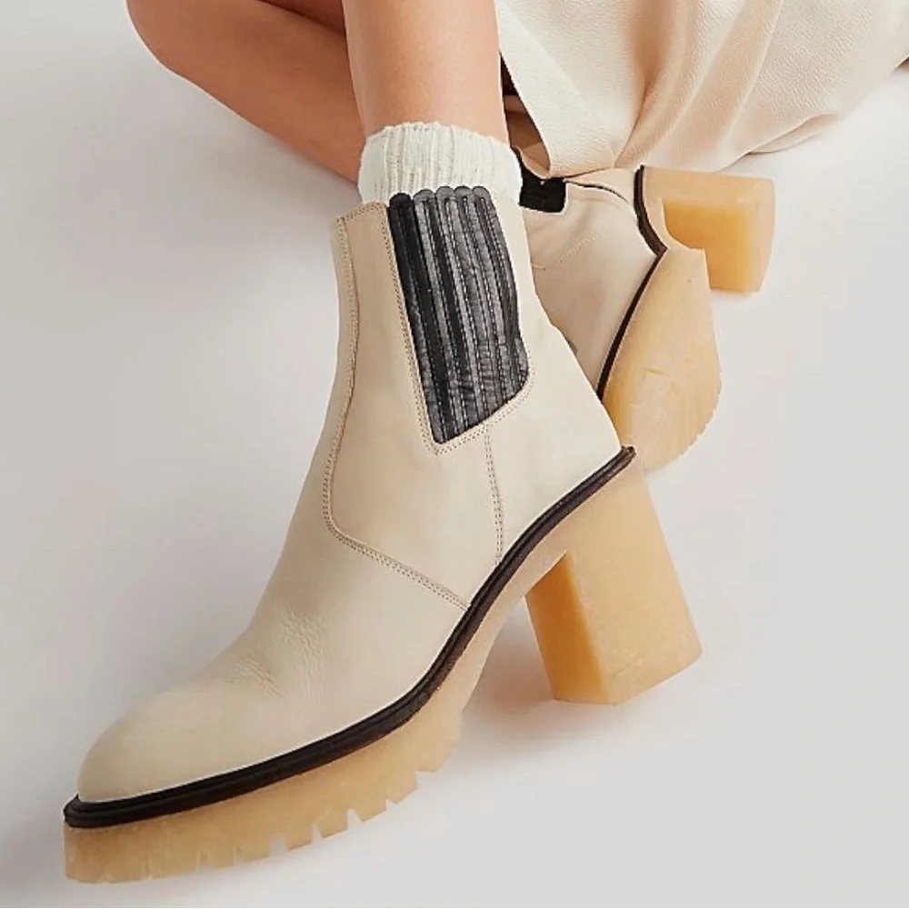 Free People James Chelsea Chunky Heel Leather Boots New in Box Bone / White - Picture 5 of 6